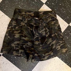 Women’s Hayden camouflage shorts.
